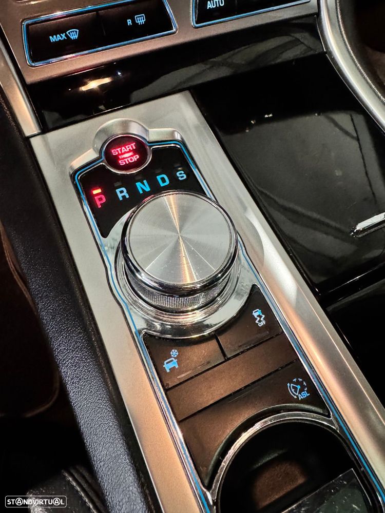 Jaguar XF Sportbrake 2.2 D R-Sport - 47