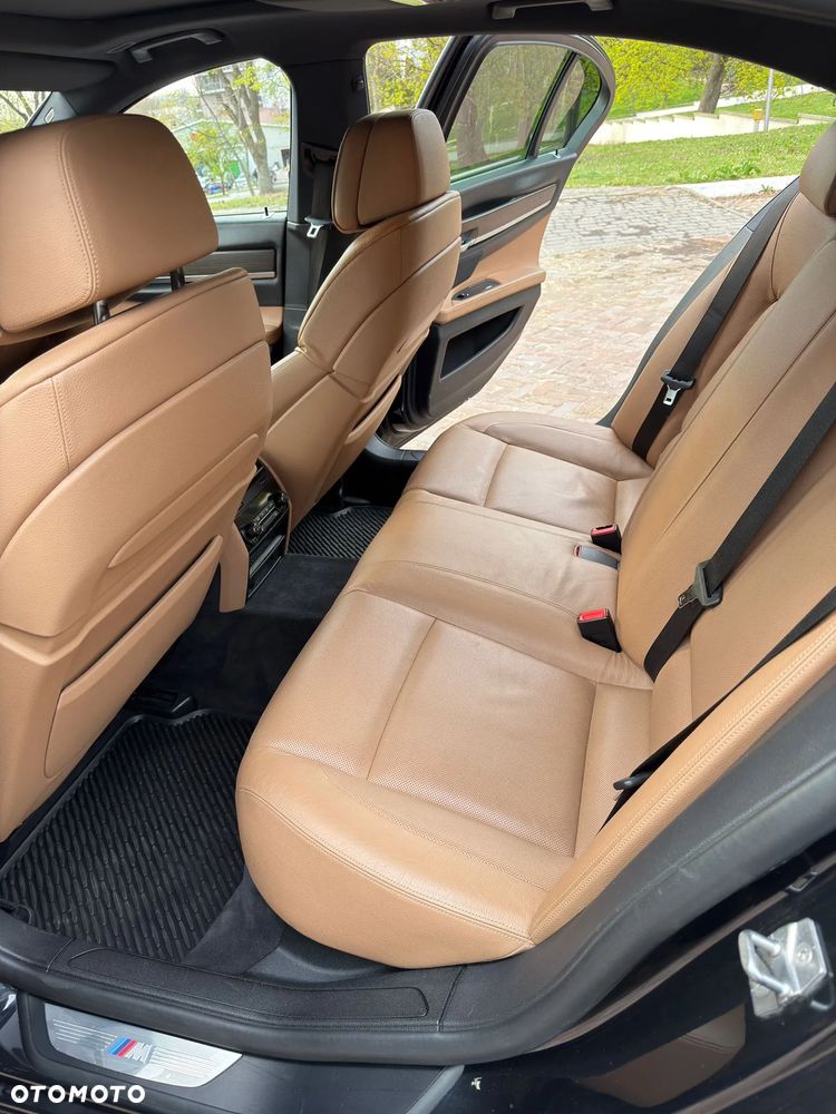 BMW Seria 7 740d xDrive - 8
