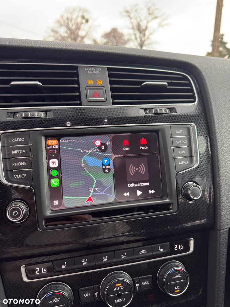 Volkswagen Golf - 11