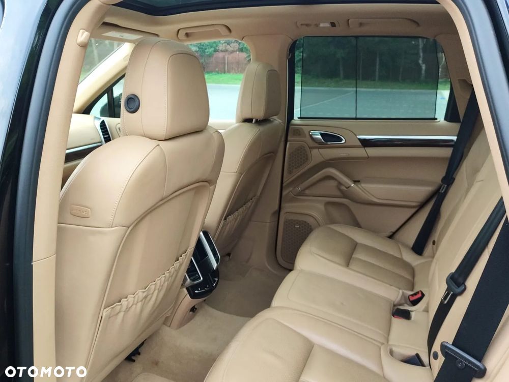 Porsche Cayenne S - 18