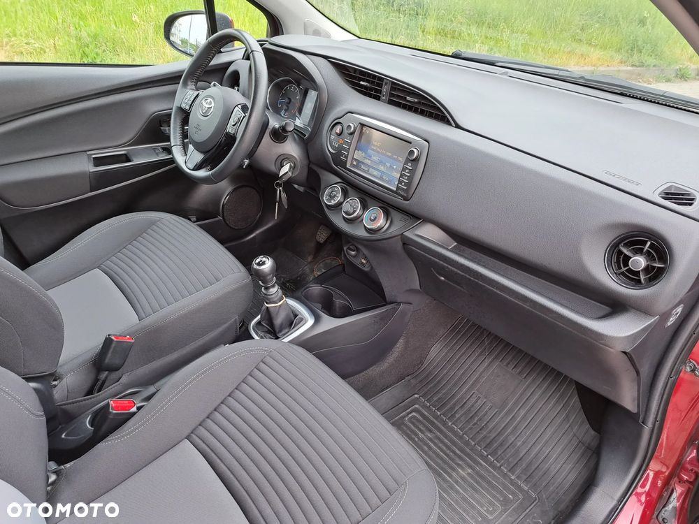 Toyota Yaris - 17