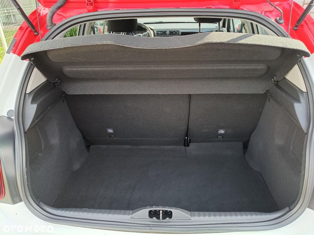 Citroën C3 1.2 PureTech Shine EAT6 - 8