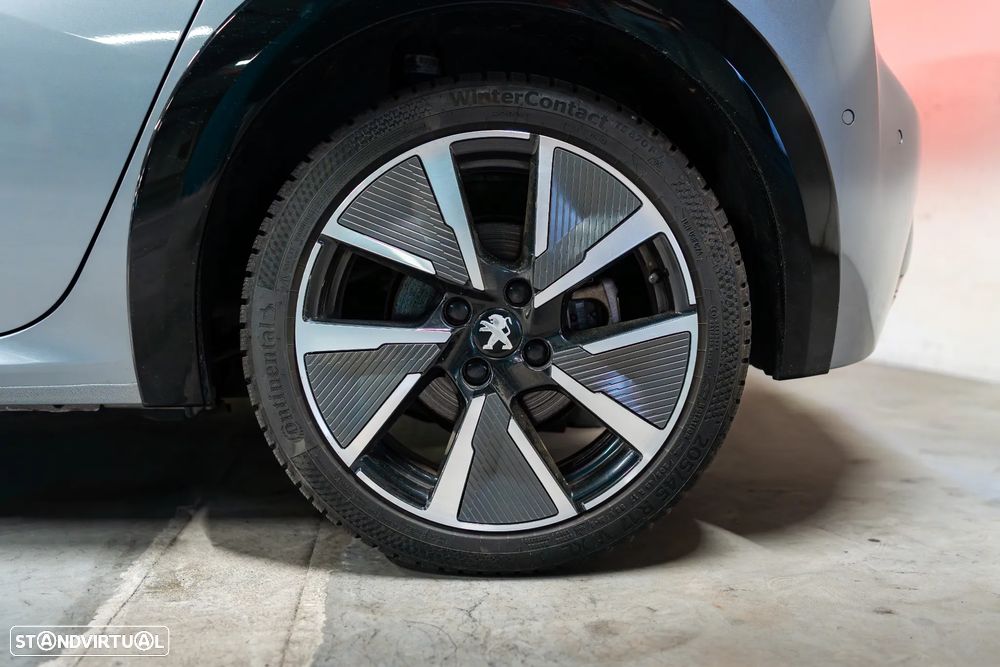 Peugeot e-208 GT Pack - 39