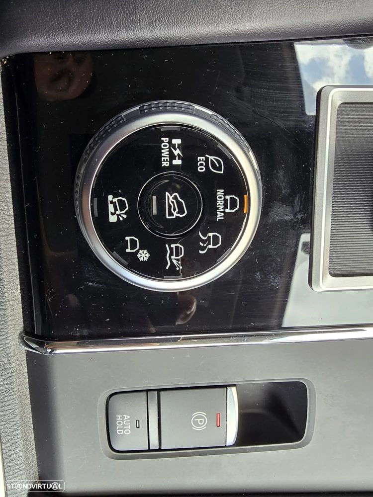 Mitsubishi Outlander 2.4 PHEV Intense - 20
