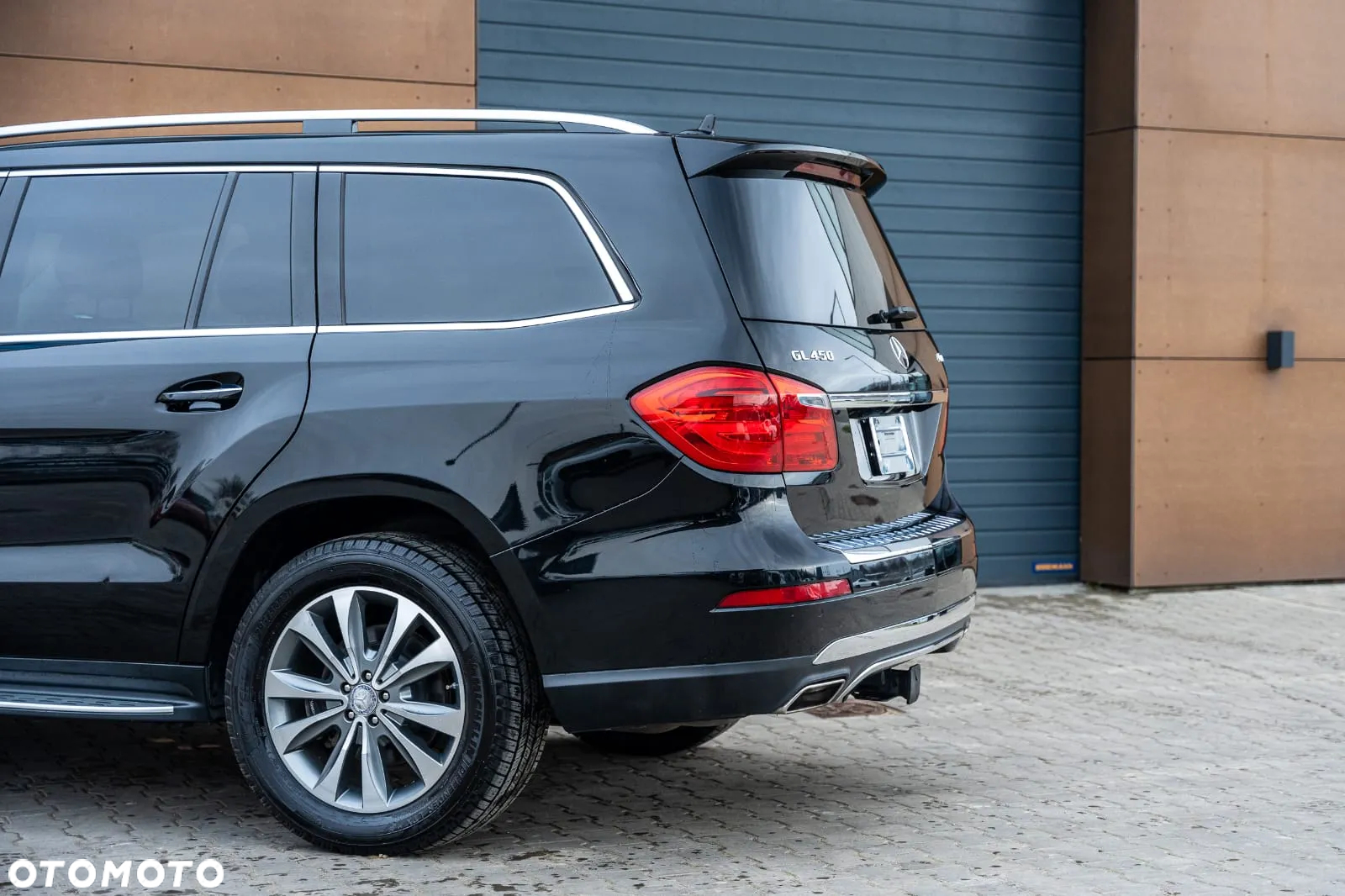 Mercedes-Benz GL - 12
