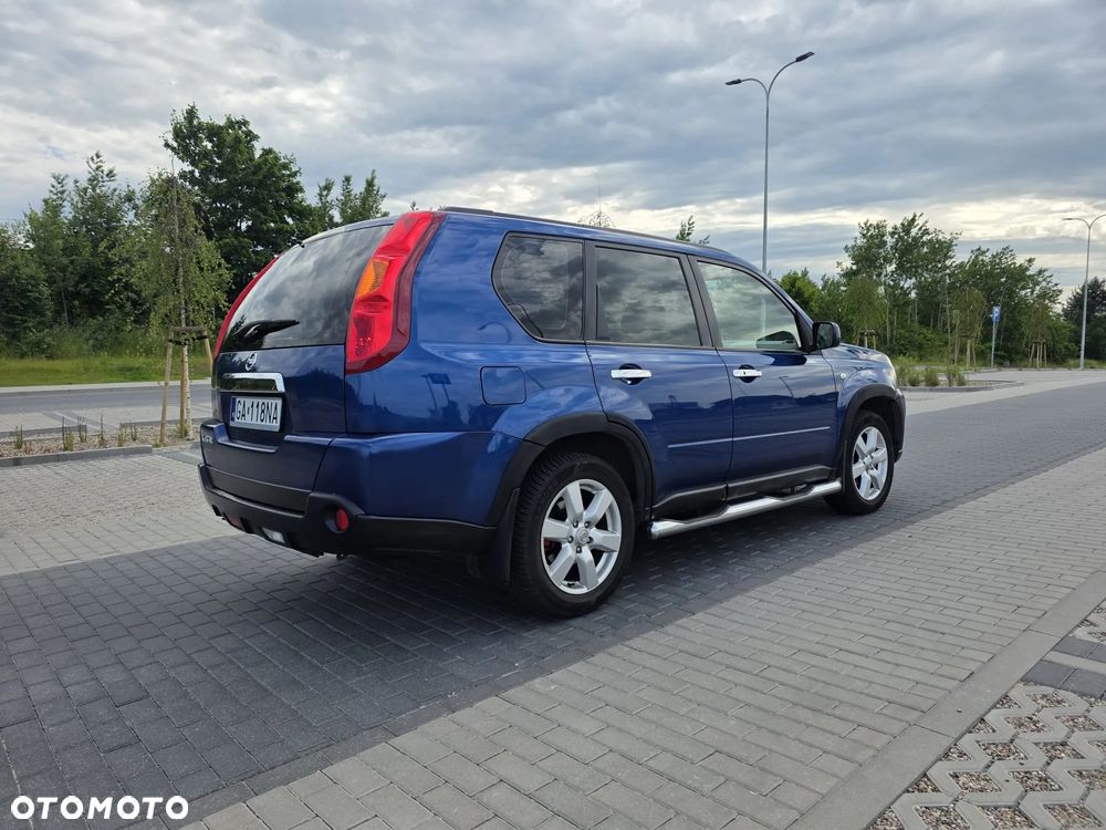 Nissan X-Trail 2.0 dCi LE - 11
