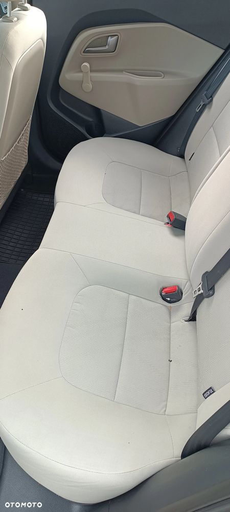 Kia Rio 1.2 Business Line - 24