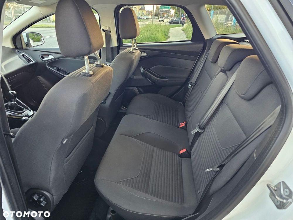 Ford Focus - 17