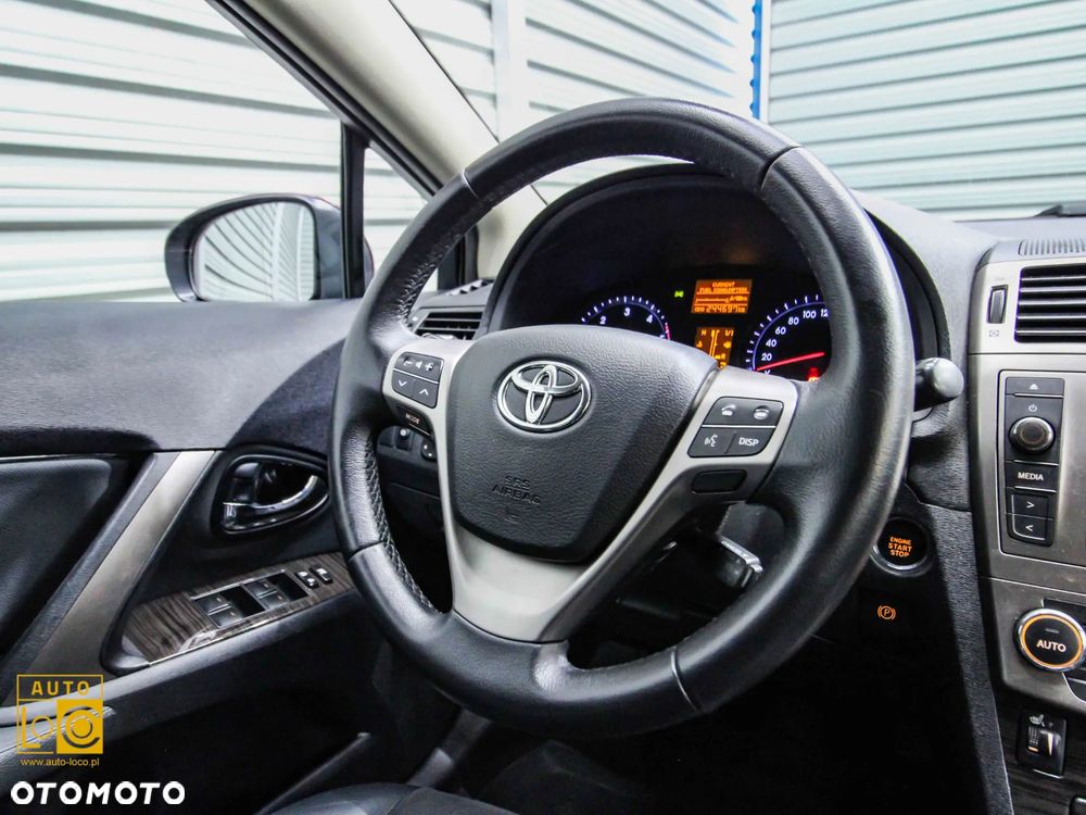 Toyota Avensis 2.0 D-4D Premium - 23