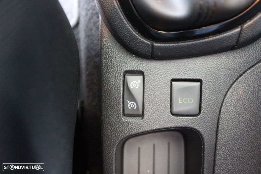 Renault Clio Sport Tourer 0.9 TCe Limited Edition - 15