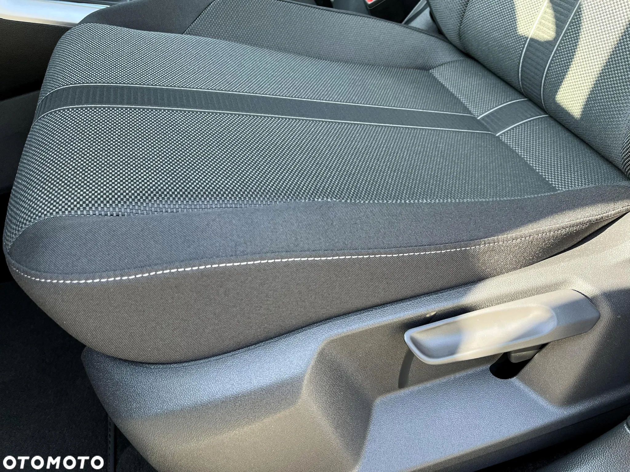 Volkswagen T-Roc 1.5 TSI Life Plus DSG - 10