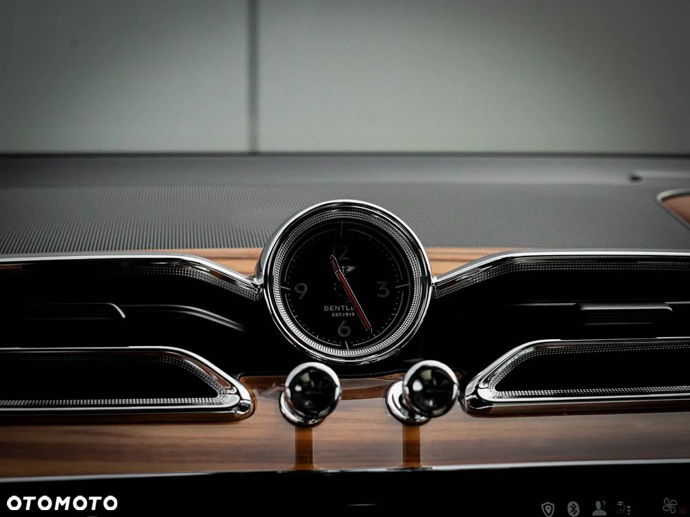 Bentley Bentayga - 26