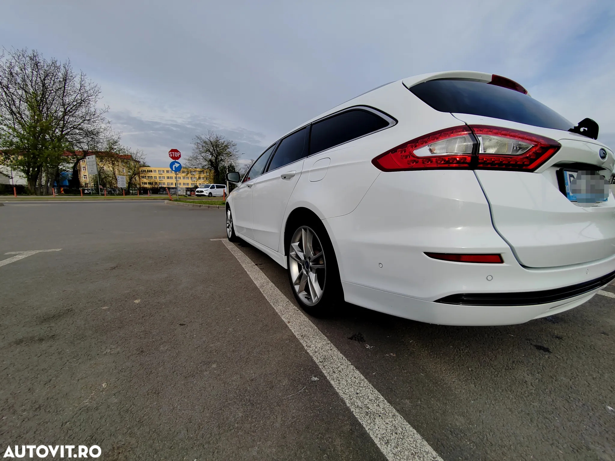 Ford Mondeo 2.0 TDCi Powershift Titanium - 6