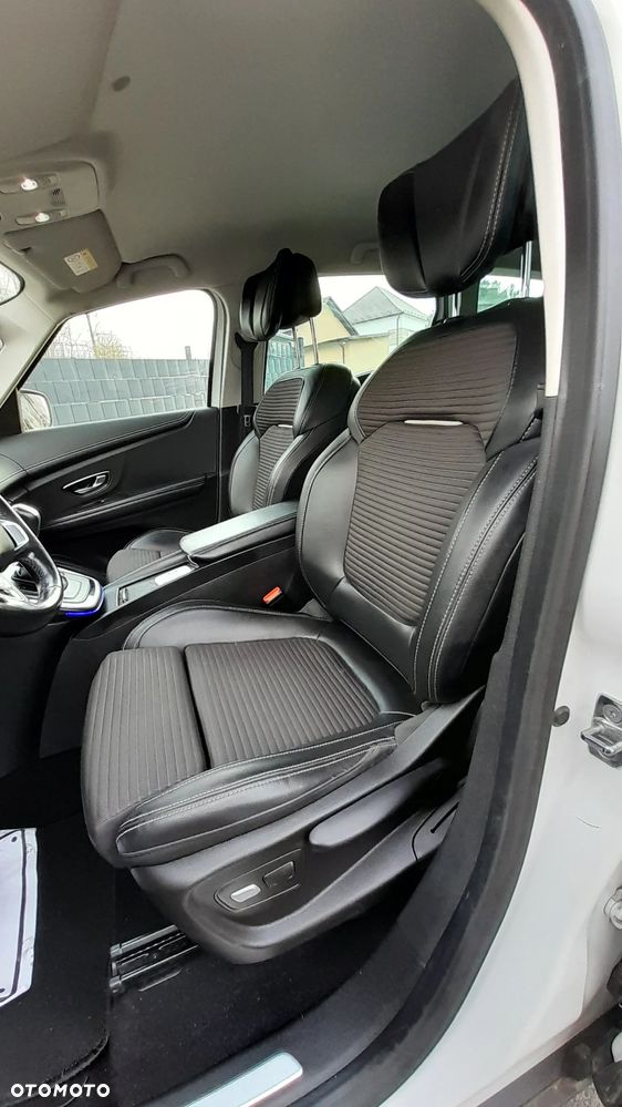 Renault Grand Scenic - 8