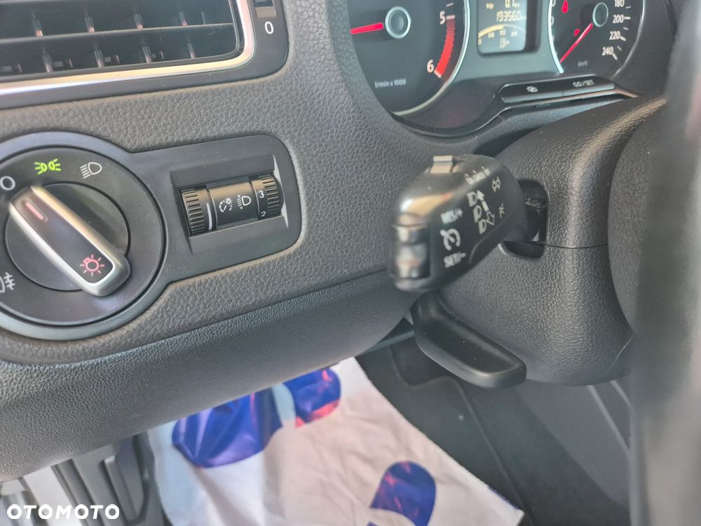 Volkswagen Polo 1.6 TDI Life - 36