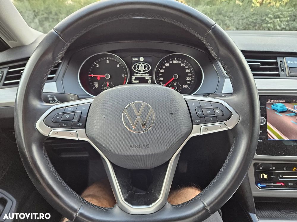 Volkswagen Passat - 14