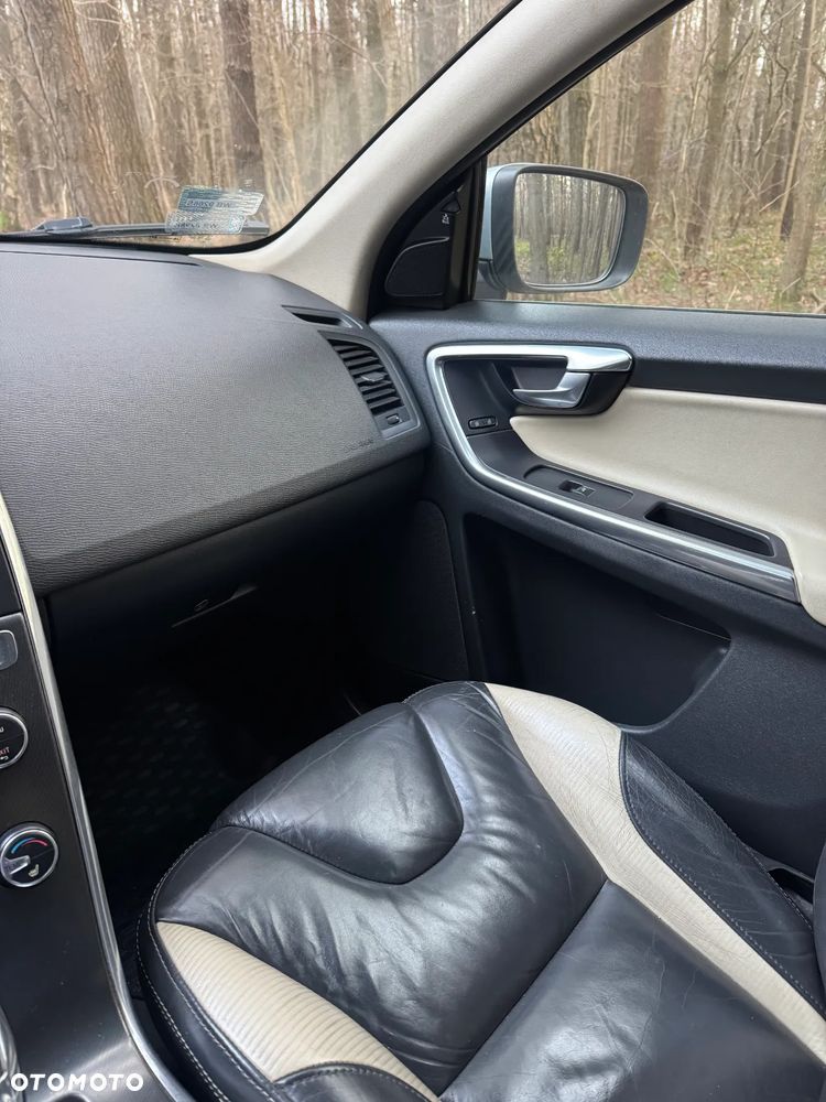Volvo XC 60 D5 AWD RDesign - 18