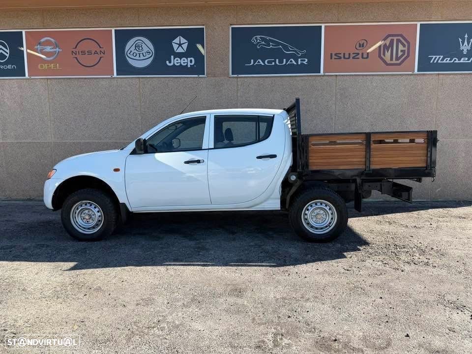 Mitsubishi L200 2.5 DI-D CD Invite 4WD - 1