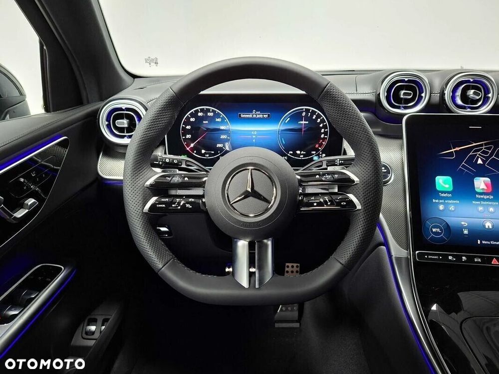 Mercedes-Benz GLC - 22