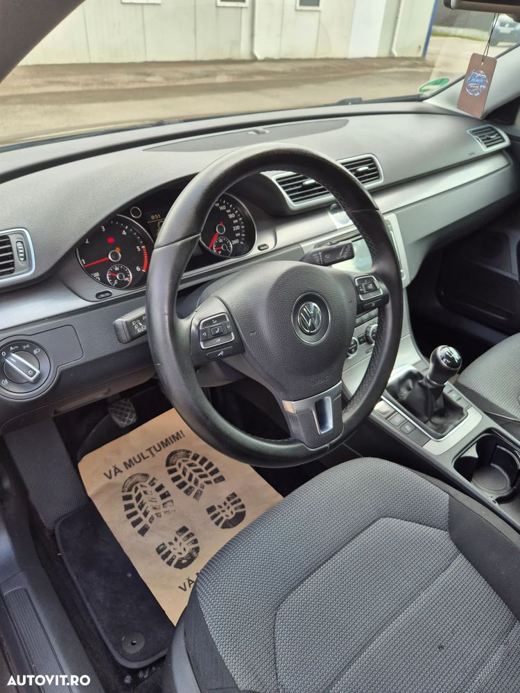 Volkswagen Passat 2.0 TDI BlueMotion Technology Comfortline - 7