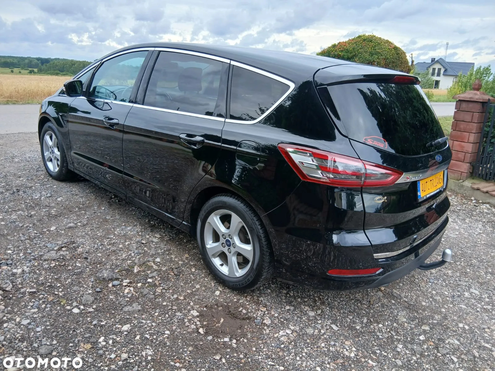 Ford S-Max - 12
