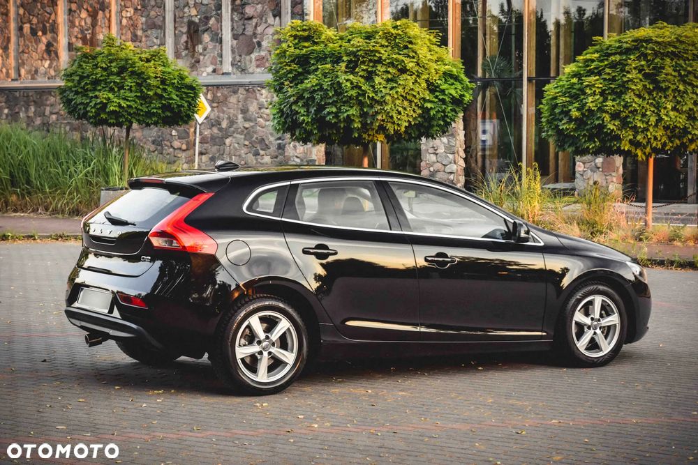 Volvo V40 D2 Momentum - 16