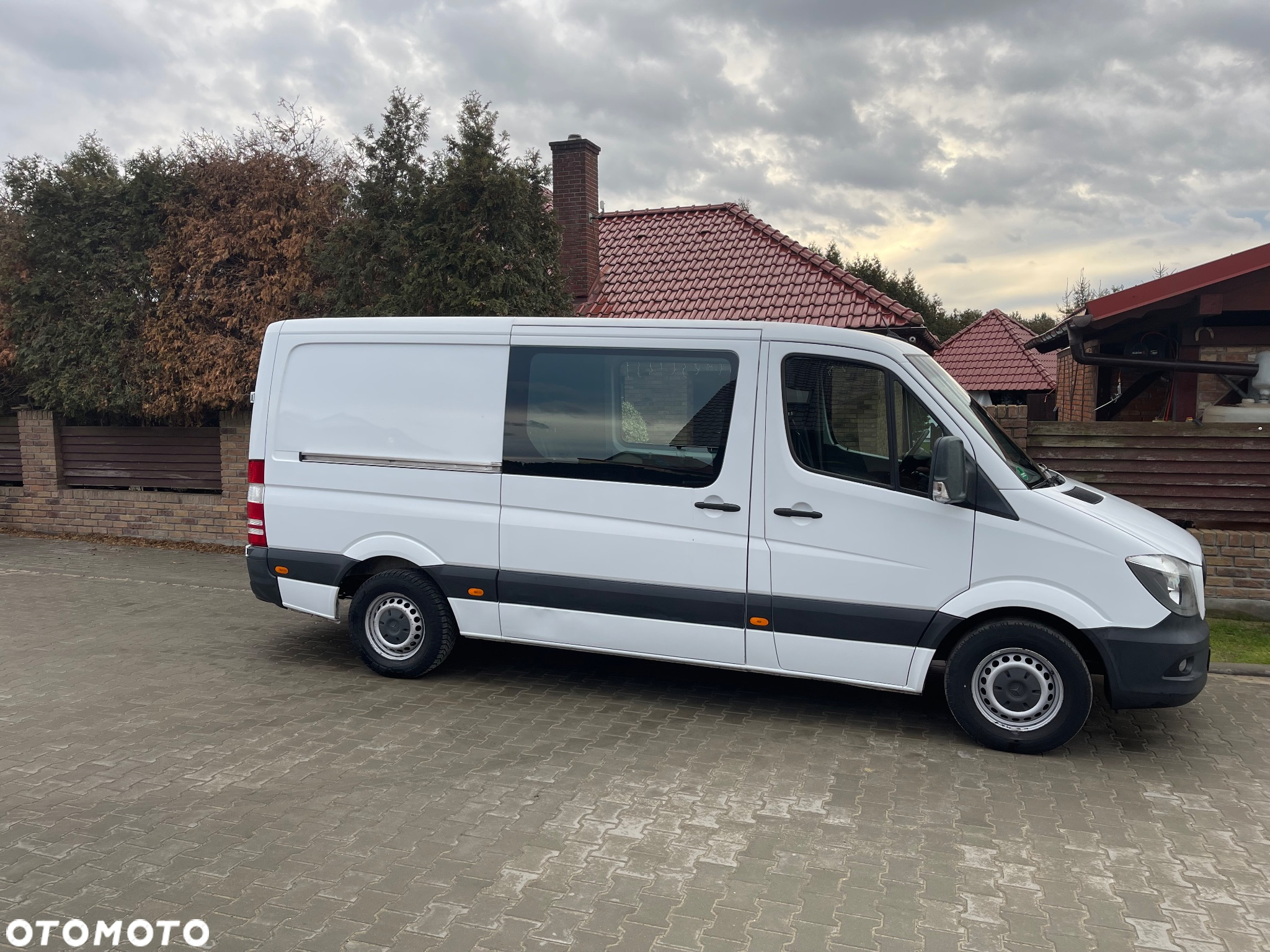 Mercedes-Benz Sprinter - 2