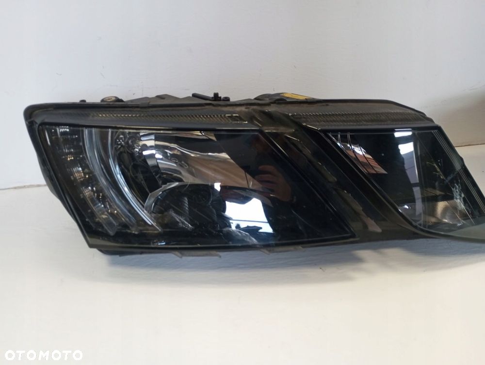 Lampa Skoda Octavia 5E0 LIFT 5E1941015C LEWA 5E1941016C PRAWA - 4