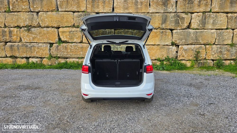 VW Touran 1.6 TDI Confortline DSG - 47