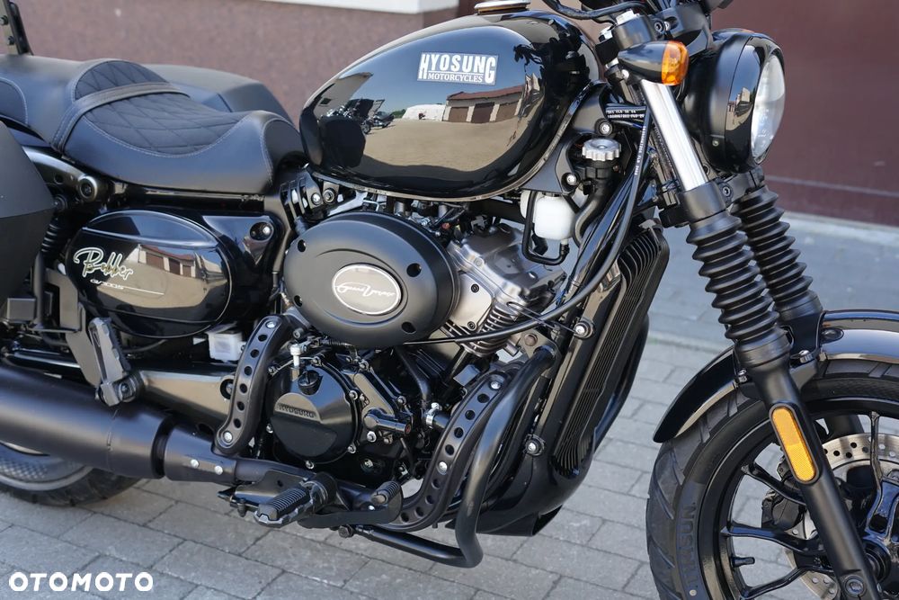 Hyosung GV - 13