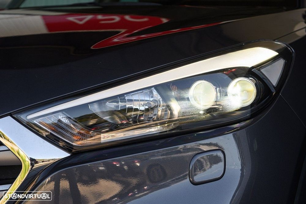 Hyundai Tucson 1.7 CRDi Executive - 12