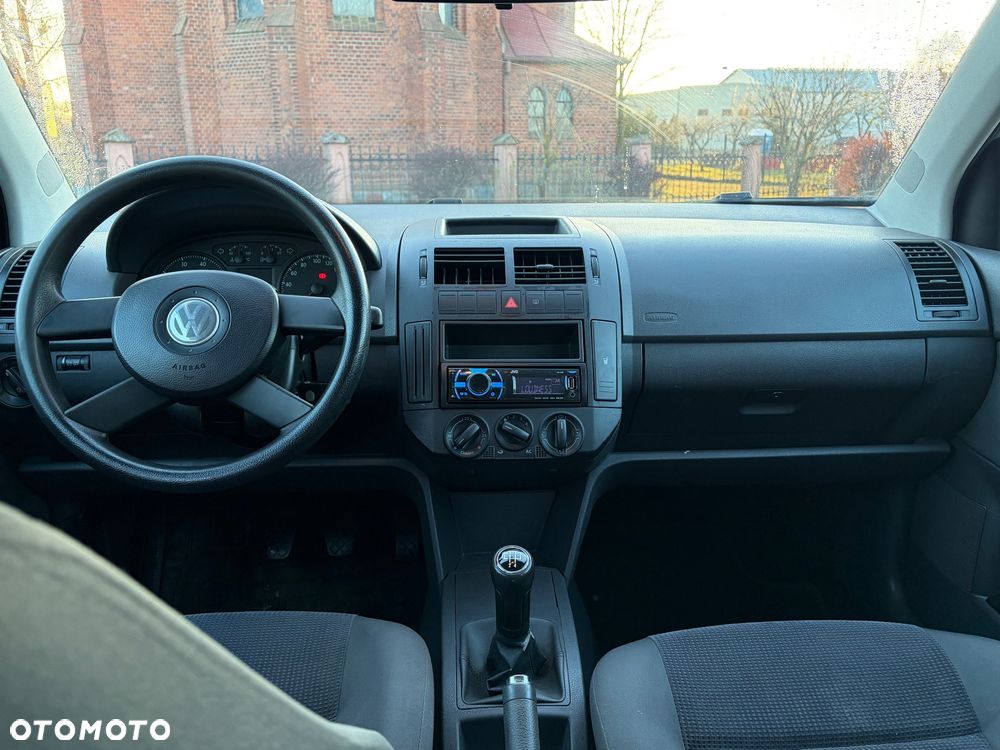 Volkswagen Polo 1.2 - 10
