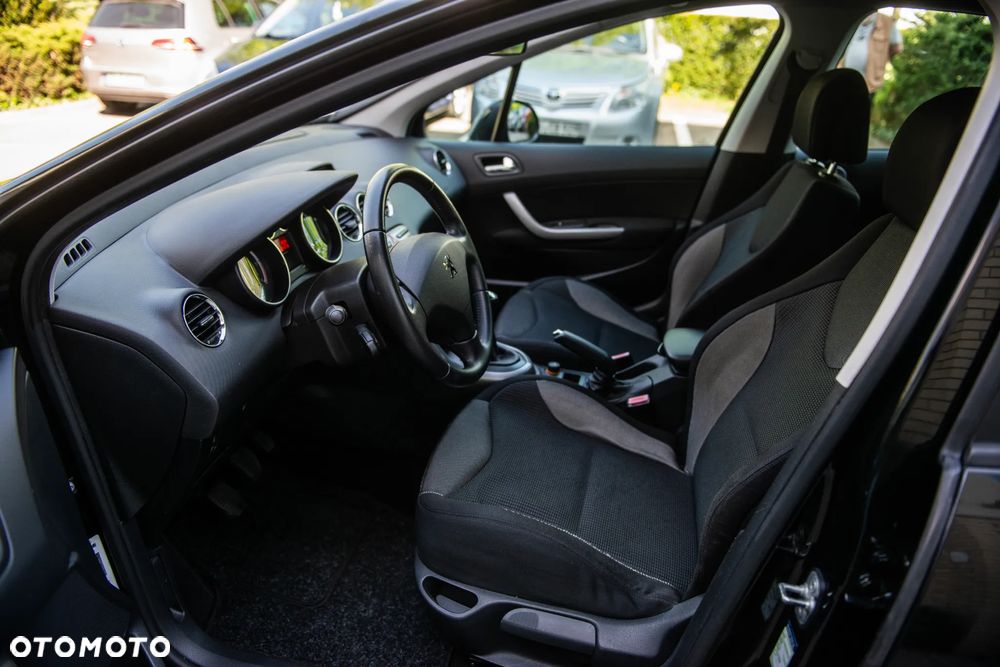 Peugeot 308 HDi FAP 135 Platinum - 15
