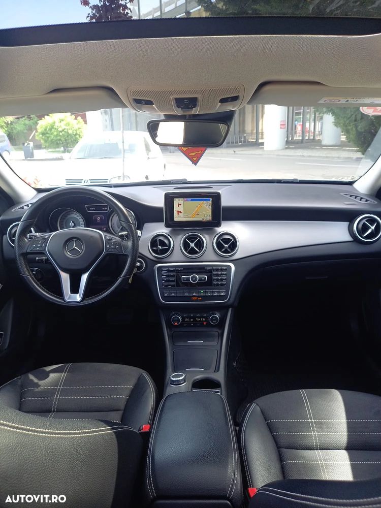 Mercedes-Benz GLA 220 CDI 4MATIC 7G-DCT Urban - 18