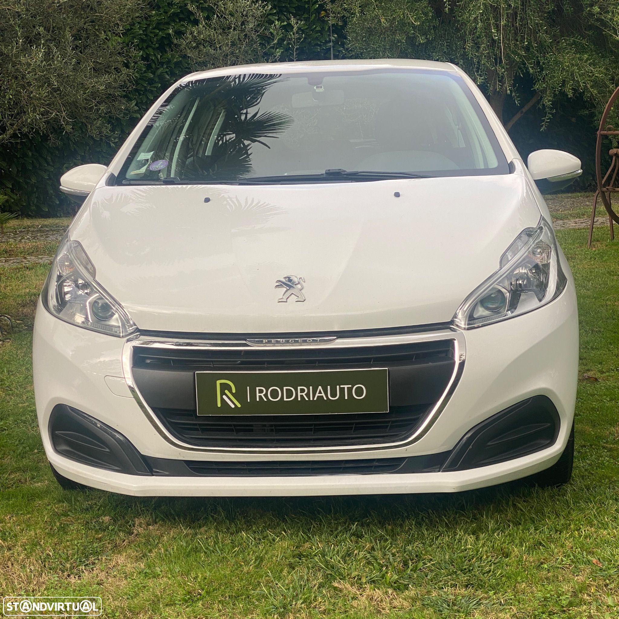 Peugeot 208 1.2 PureTech Style - 1