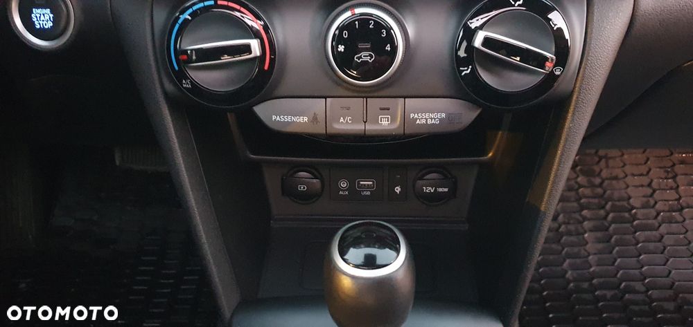 Hyundai Kona - 21