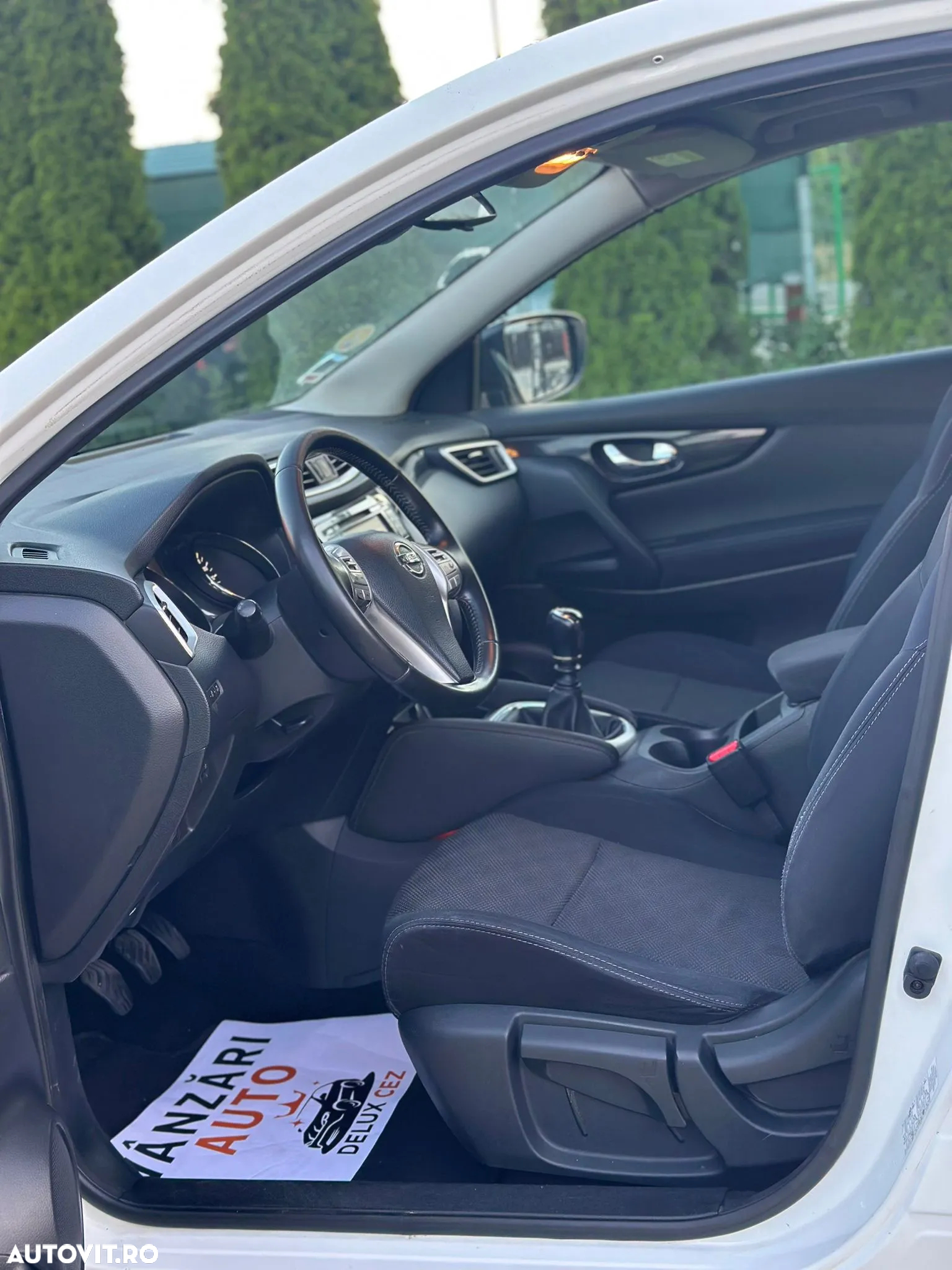Nissan Qashqai 1.5 DCI Start/Stop N-Connecta - 7