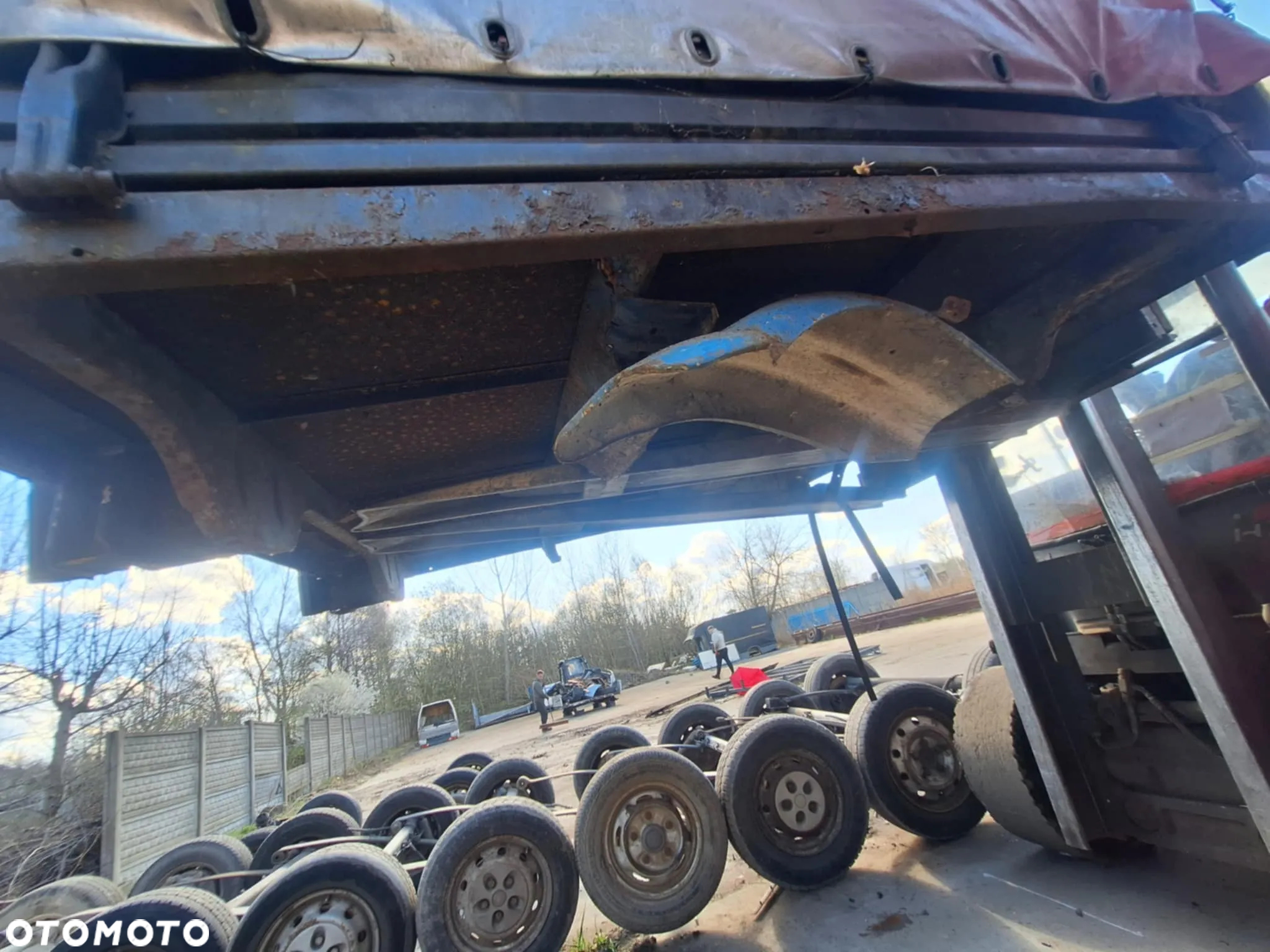 PAKA ZABUDOWA SKRZYNIA STALOWA VW T4 1.9m SZEROKOŚĆ 2.2m DŁUGOŚĆ 1.6m WYS. - 6