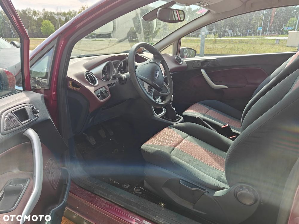 Ford Fiesta 1.25 Celebration - 11