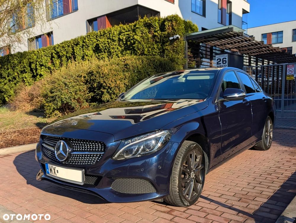 Mercedes-Benz Klasa C 180 CGI BlueEff Classic - 1