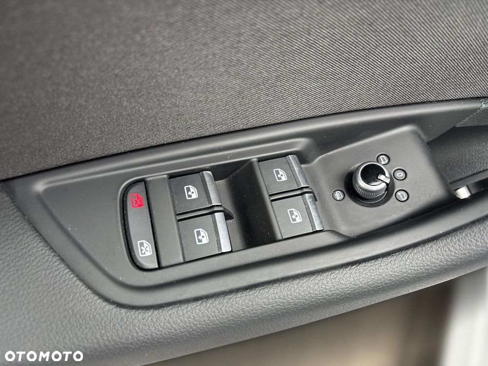 Audi A4 Avant 40 TFSI mHEV S Line S tronic - 20
