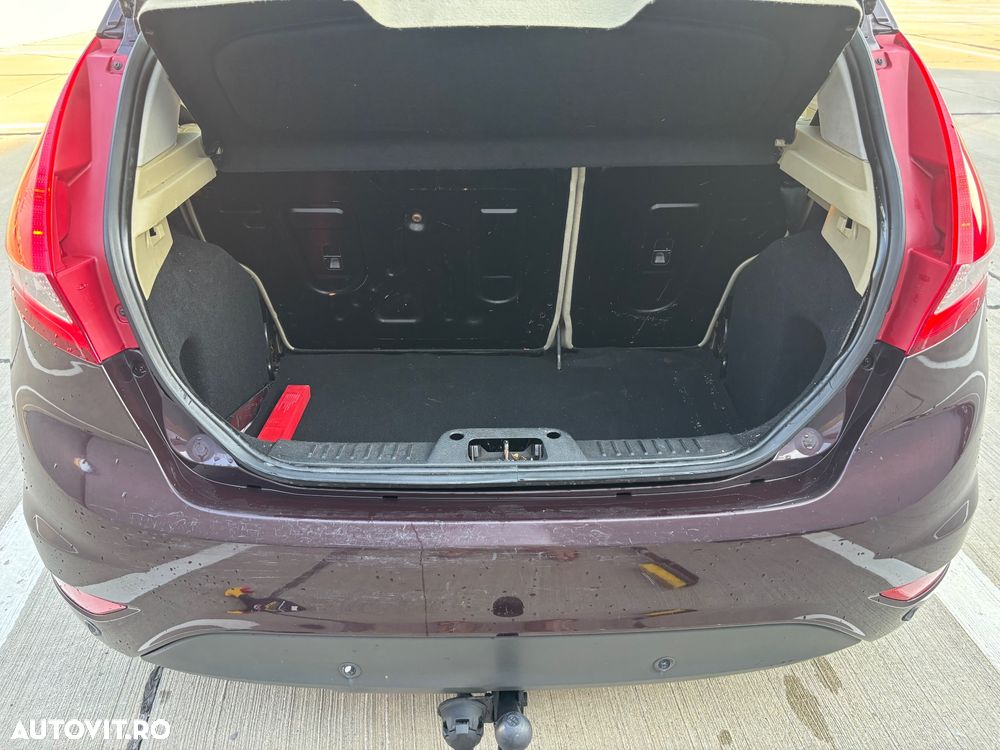 Ford Fiesta 1.6TDCI Ghia - 8