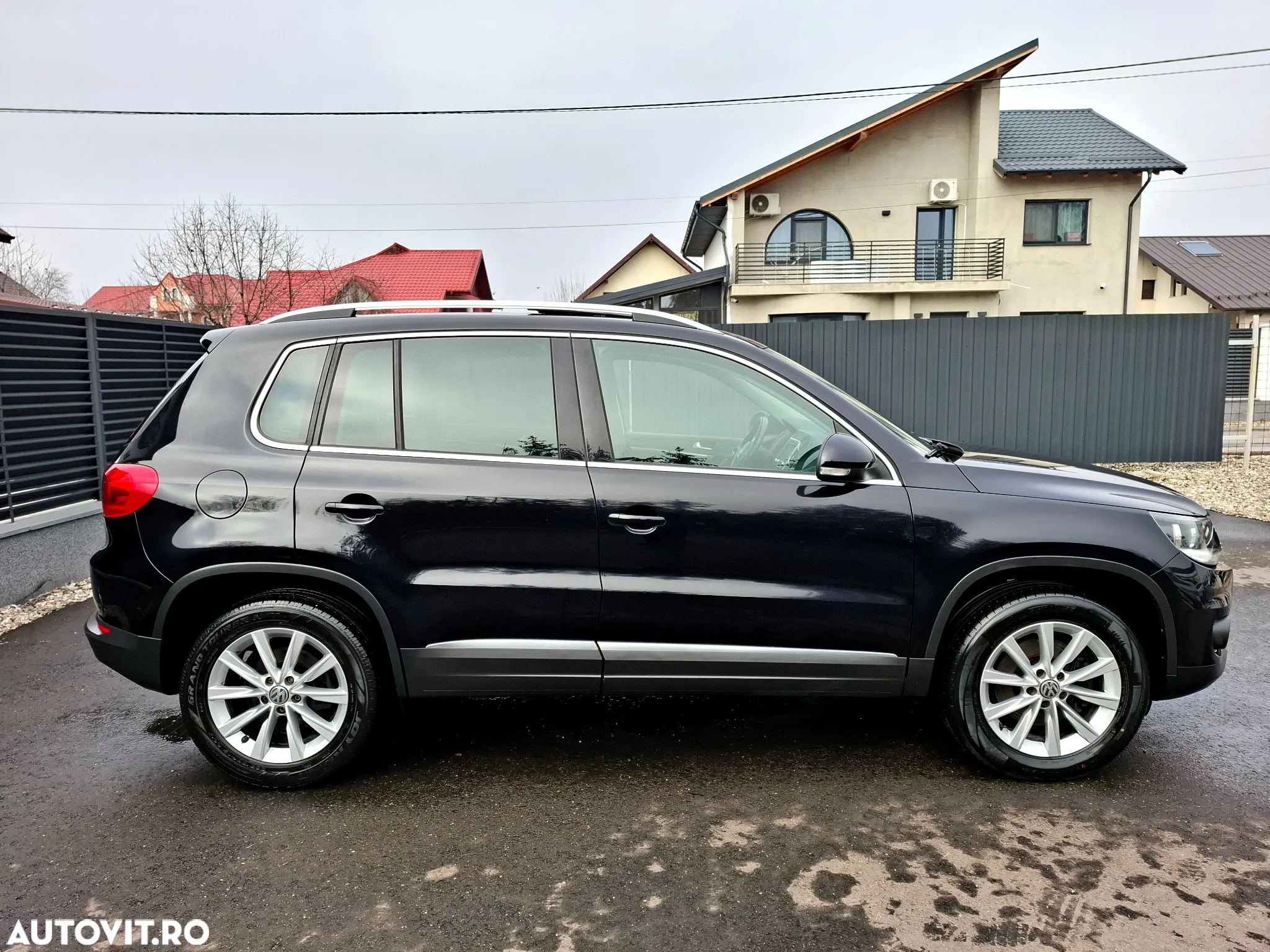 Volkswagen Tiguan 2.0 TDI DPF BlueMotion Technology Cup Sport & Style - 10