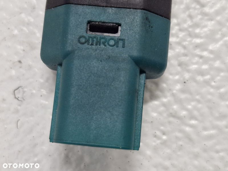 KIA SPORTAGE 4 IV CZUJNIK PEDAŁU HAMULCA STOPU 93813G8100 - 3