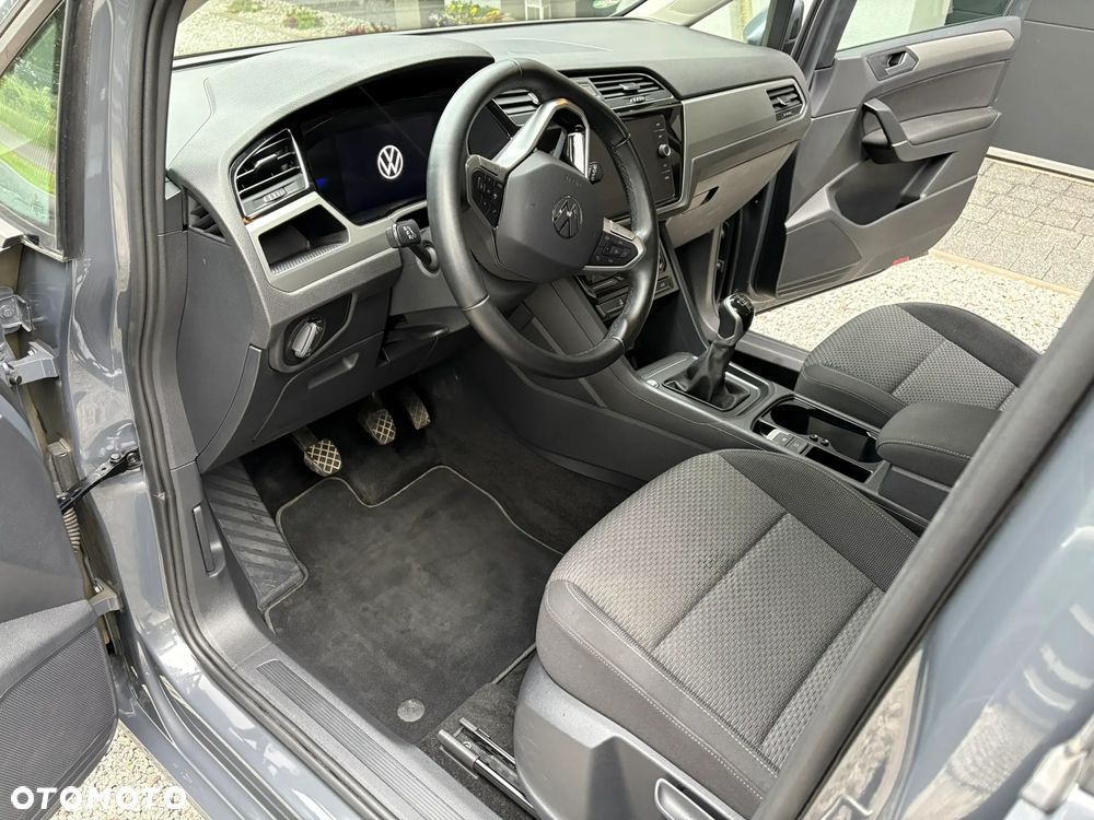 Volkswagen Touran 1.5 TSI EVO Special Edition - 9
