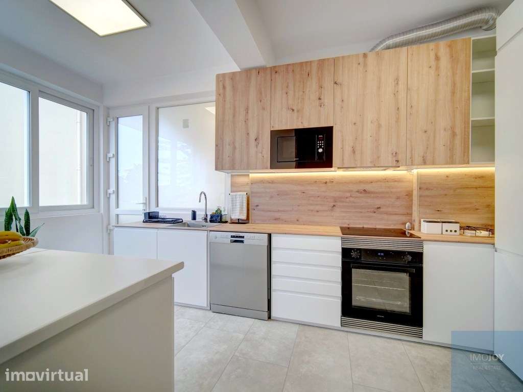 Apartamento T3 + 1 mobilado no centro da Parede - Grande imagem: 5/29