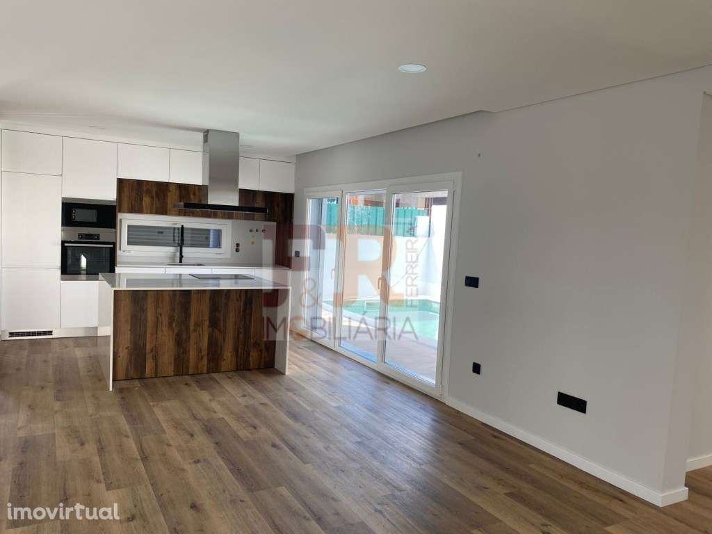 Moradia T3+1 com Piscina. Pinhal General. Fernão Ferro - Grande imagem: 5/27