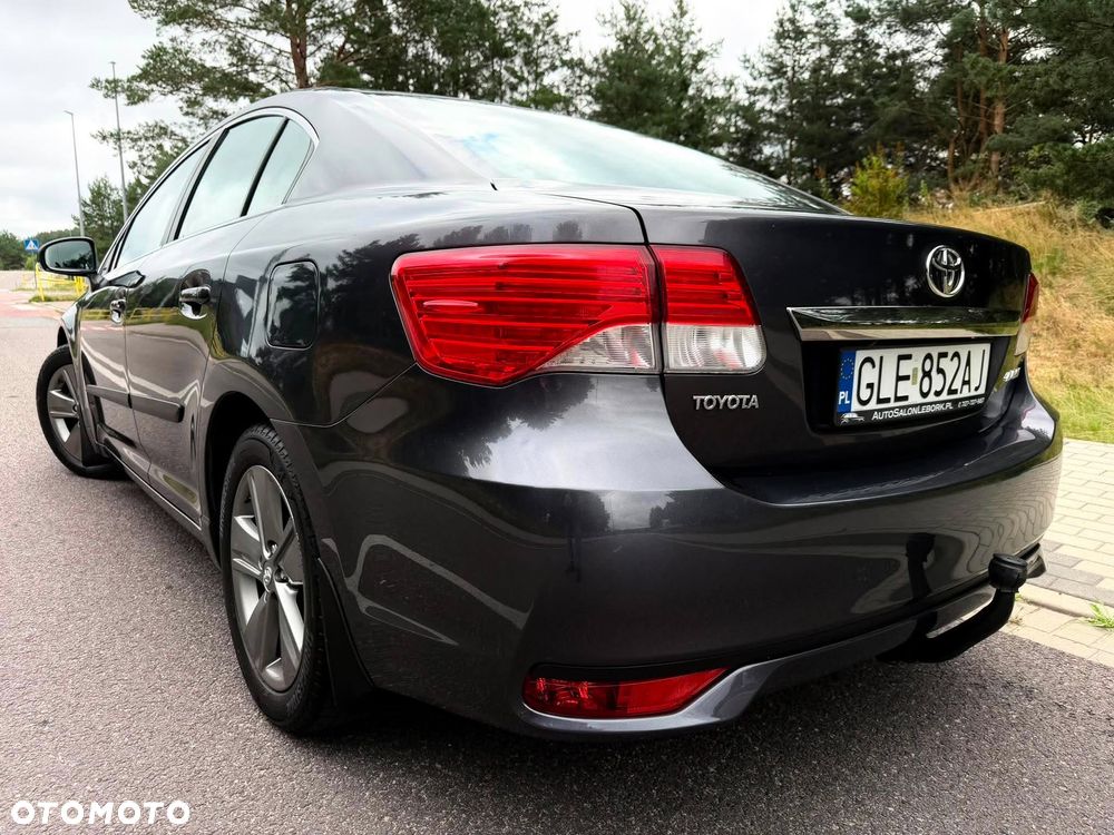 Toyota Avensis 1.8 Executive - 4