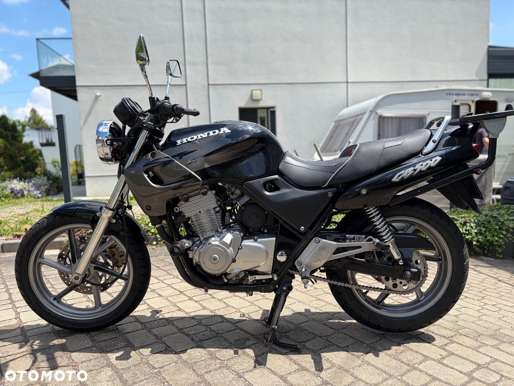 Honda CB - 12