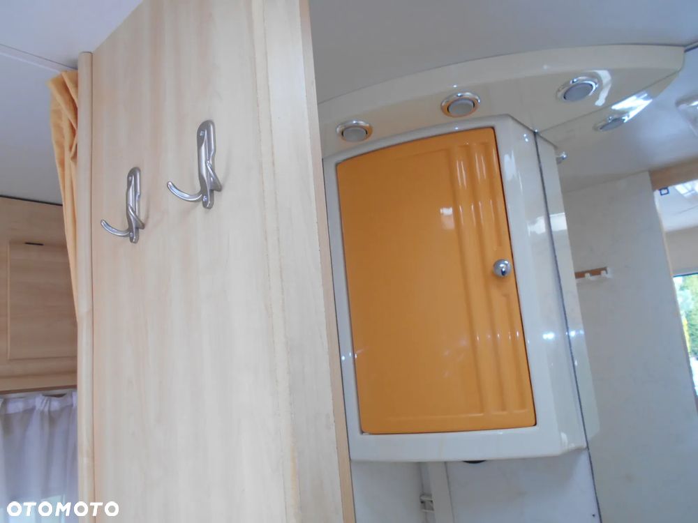 Dethleffs CAMPER 390 - 9